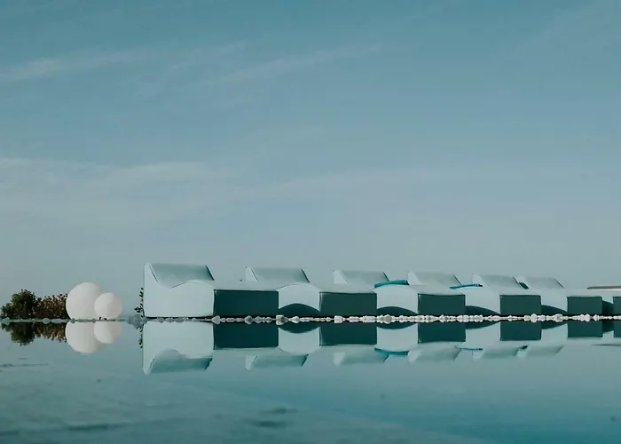 מלון Myst Boutique 4*