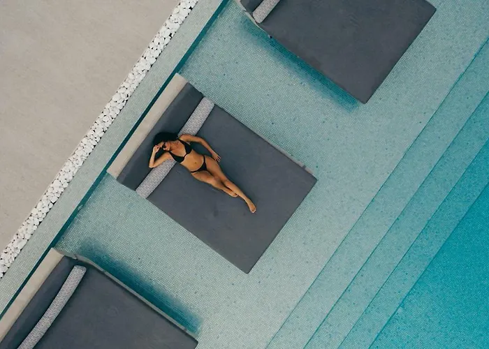 מלון Myst Boutique 4*