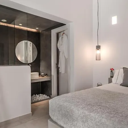 Myst Boutique 4* Oia