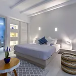 Myst Boutique 4* Oia (Santorini)