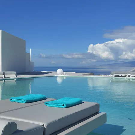 Myst Boutique 4* Oia