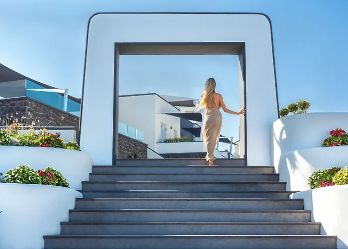 Myst Boutique 4* Oia (Santorini)